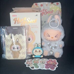 Hehe Have a Seat Labubu – Mint w/ Box & Card & Labubu Extras/Accessories